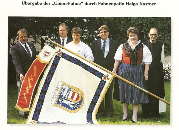 VereinsfahneÜbergabe1987-3